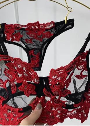 Комплект нижньої білизни