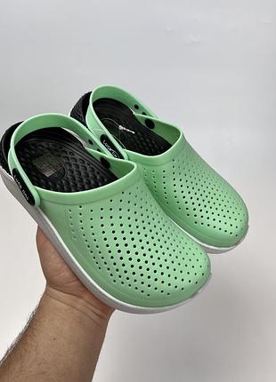 Крокси жіночі салатові