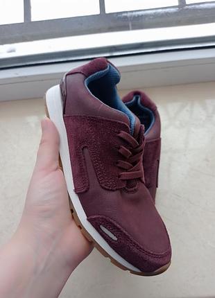 Кожаные кроссовки clarks