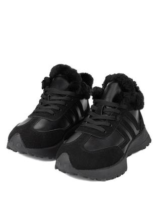 Кросівки зимові з хутром на платформі еко шкіра чорні