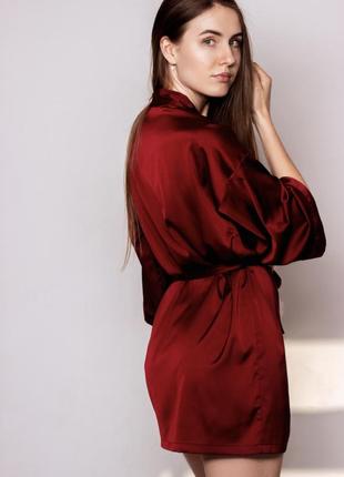 Женский атласный шелковый халат для дома бордовый2 фото