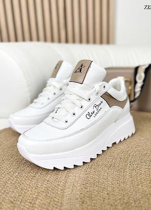 Кросівки новинка