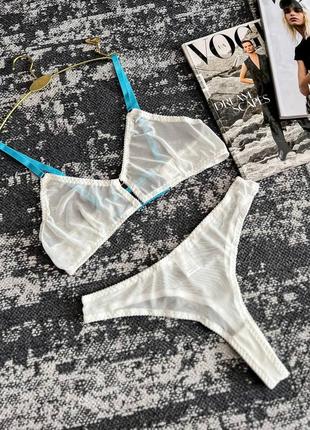 Сексуальний жіночий комплект білизни
в комплекті:
бюст + трусики + пояс + гартери!4 фото