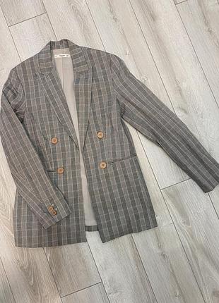 Піджак та штани