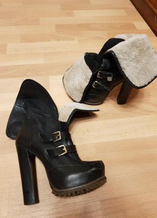 Чоботи з натуральної шкіри