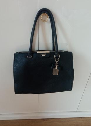 Продам сумку от известного бренда guess