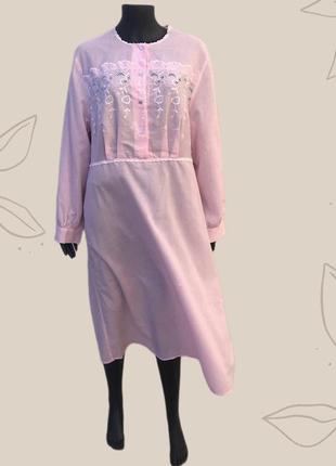 Чудова нічна сорочка , вишита ,натуральна 100% бавовна