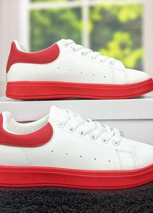 Кеди жіночі білі violeta на червоній підошві екошкіра