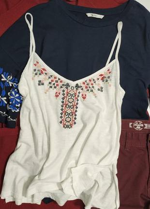 ❤️ мила біла маєчка з вишивкою