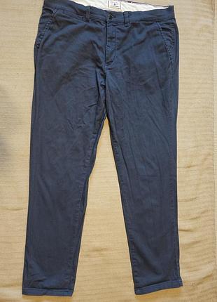 Классные смесовые брюки цвета маренго jack & jones дания 36/32 р.