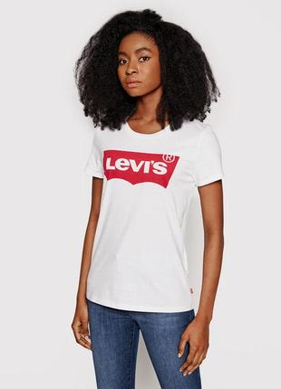 Футболка levi’s біла стандартного крою1 фото