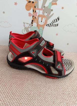 Мигаючі сандалі босоніжки clarks lights / розм.29½ (19см) оригінал