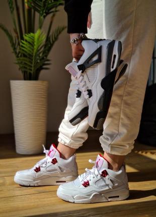 Женские кроссовки nike air jordan 4 white red