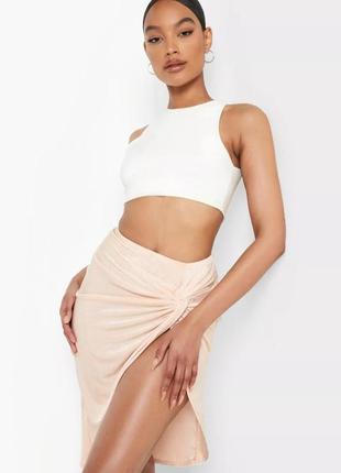 Сексуальна ефектна спідниця міді у кольорі шампань