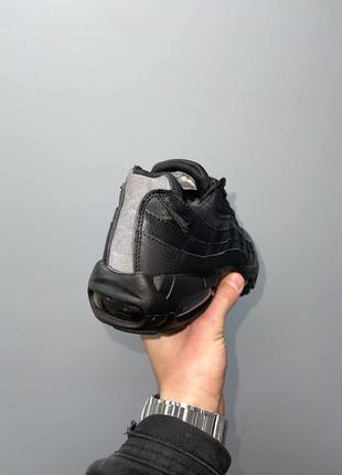 Мужские кожаные кроссовки nike air max 95 «black». рефлектив. цвет черный3 фото
