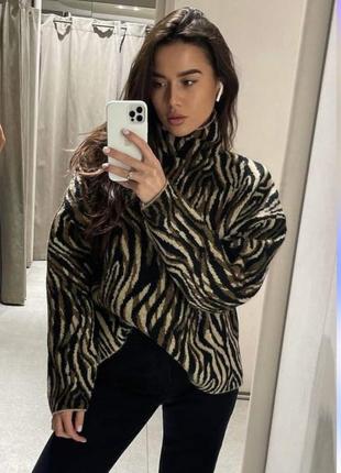 Стильный свитер мед zara, размир м
