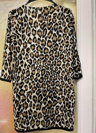 Платье платье с леопардовым принтом5 фото