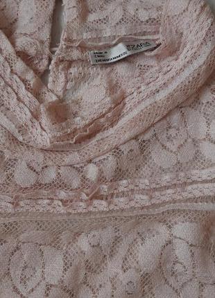 Блузка бледно-розового цвета из стрейчевого гипюра с длинными рукавами.6 фото