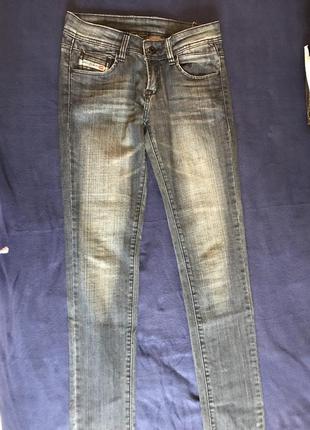 Круті джинси італійського бренду, розмір 26