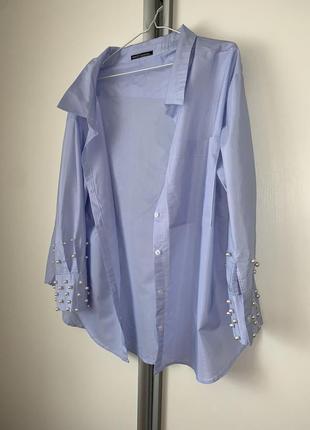 Рубашка голубая с перлами