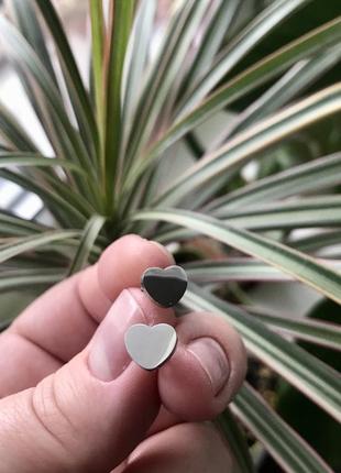 Нежные минималистичные серьги пусеты •hearts •