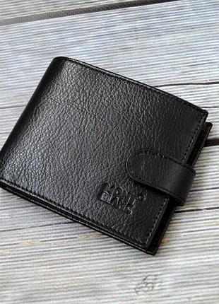 Кожаный мужской кошелек черного цвета