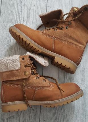 Ботинки женские с мехом из натуральной замши и нубука в стиле timberland7 фото