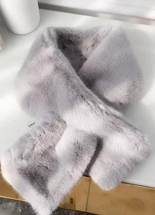 Шарф-воротник кашне из искусственного меха серый.