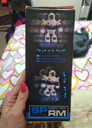 Робот 🤖 игрушка светиться ходит