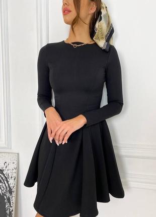 Чорна базова трикотожна сукня зі спідницею кльош7 фото