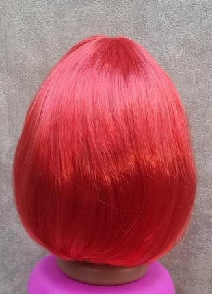 Парик красный каре короткий волос с челкой для образа аниме карнавальный6 фото