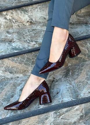 Вишукані бордові лаковані туфлі olimp mini натуральна шкіра лак 35-41