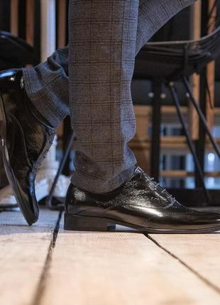 Лакированные мужские туфли оксфорды-качество и комфорт