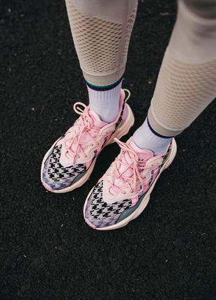 Женские кроссовки adidas ozweego pink black 36-37-399 фото