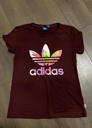 Футболка adidas