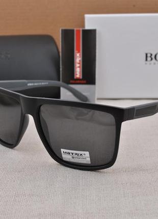 Фирменные солнцезащитные мужские очки matrix polarized   mt8418   wayfarer