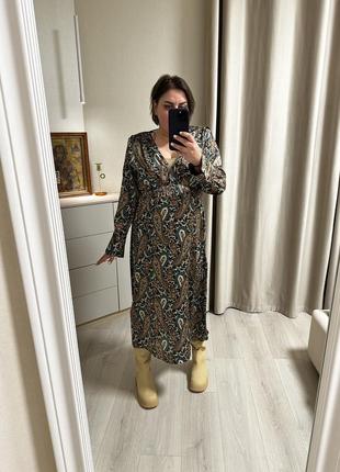 Стильне плаття zara