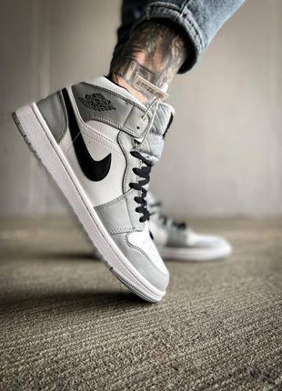 Кроссовки nike air jordan 1 mid light smoke grey