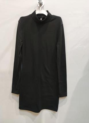 Черное трикотажное мини платье5 фото