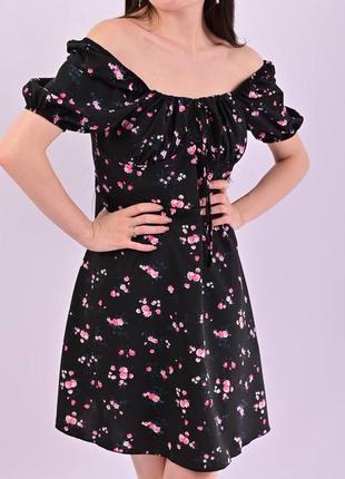 Жіноча чорна літня сукня у квіточки