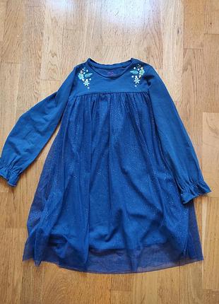 Платье с мягким фатином