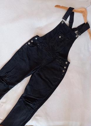 Стильный черный джинсовый комбинезон2 фото