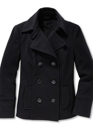 Шерстяное теплое и стильное пальто