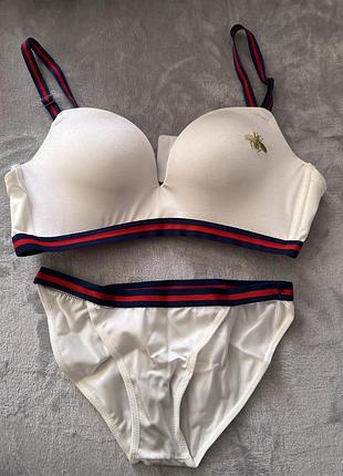 Комплект білизни