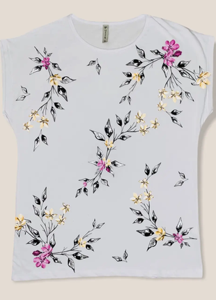 Жіноча біла футболка