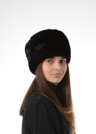 Зимняя женская шапка-кубанка из цельного меха норки2 фото