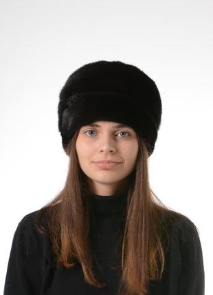 Зимняя женская шапка-кубанка из цельного меха норки3 фото