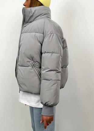 Курточка зимняя весенняя серая графит короткая на длинный рукав однотонная на молнии с карманами тепла стильная3 фото