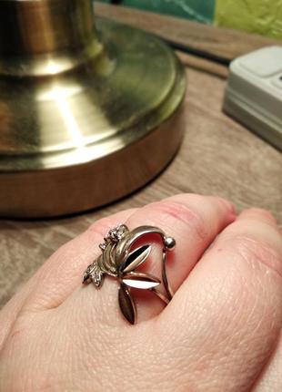 Очаровательное серебрянное кольцо размер 18,55 фото