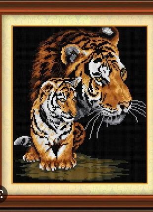 Акция! набор картины стразами тигрица с тигреноком2 фото